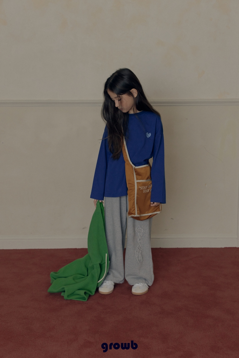 グロウTシャツ