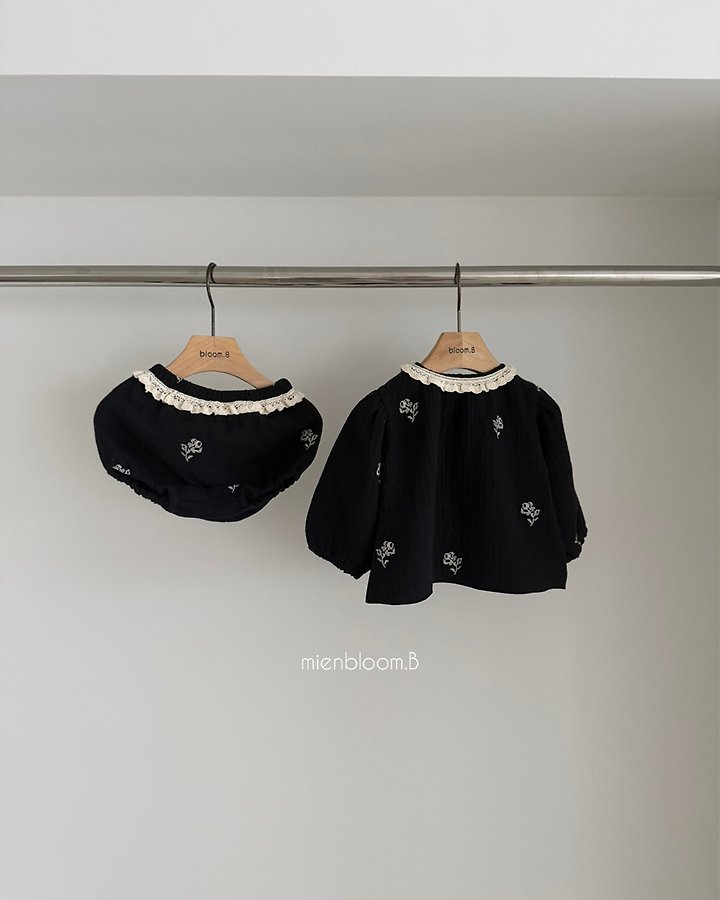 Bローズ刺繍ブラウス 10