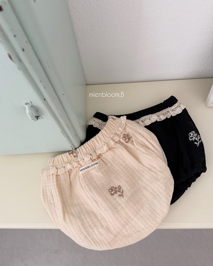 Bローズ刺繍ブルマ 3